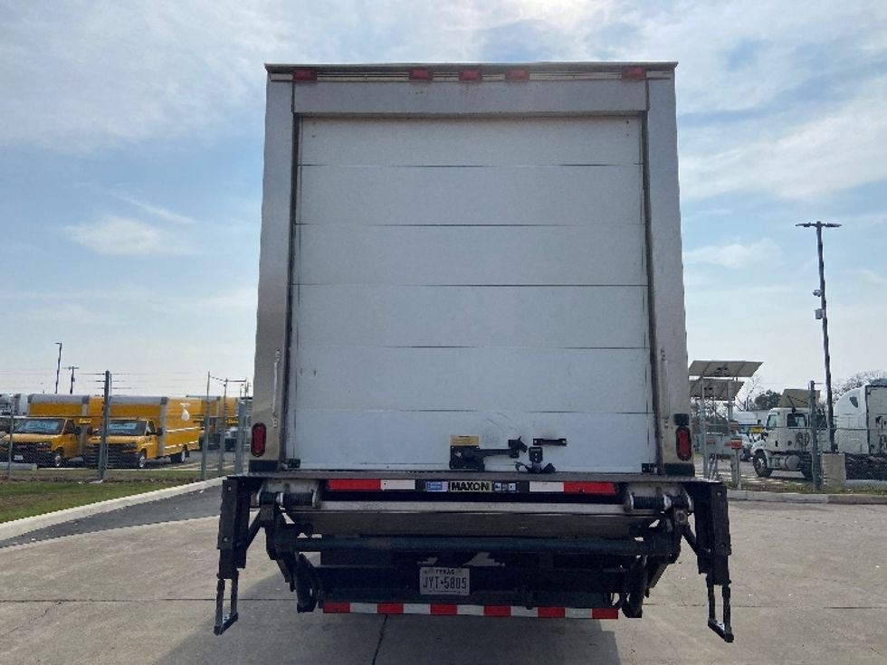 Refrigerated Truck-Light and Medium Duty Trucks-Freightliner-2018-M2-San Antonio-TX-84,677\n\t\tmiles-$ 67,250 - Image 7