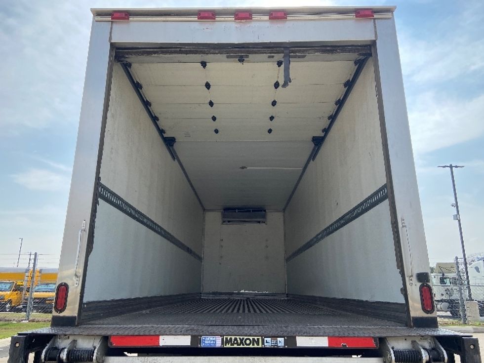 Refrigerated Truck-Light and Medium Duty Trucks-Freightliner-2018-M2-San Antonio-TX-84,677\n\t\tmiles-$ 67,250 - Image 8