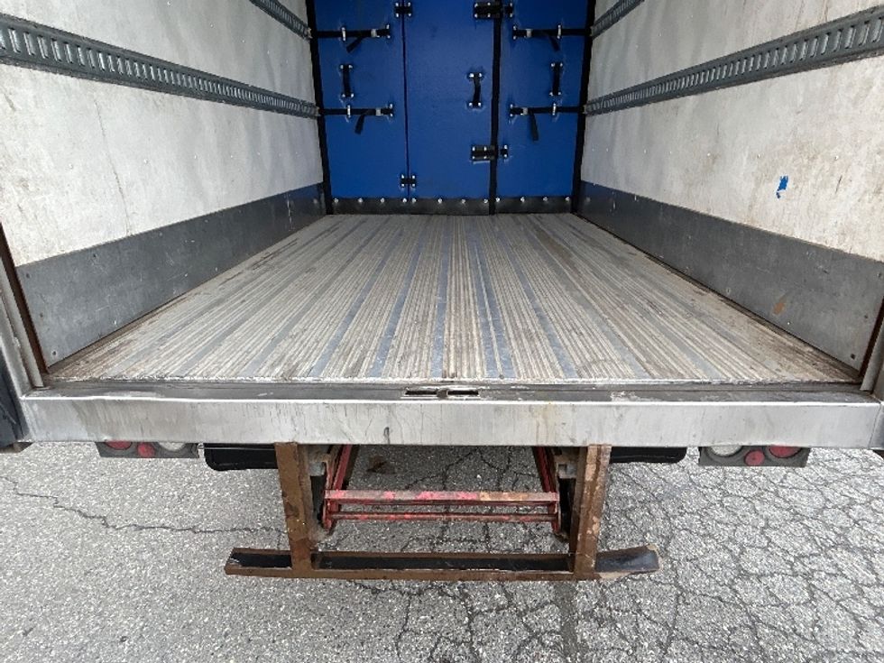 Refrigerated Truck-Light and Medium Duty Trucks-Freightliner-2018-M2-Surrey-BC-225,177\n\t\tkm-$ 60,500 - Image 10