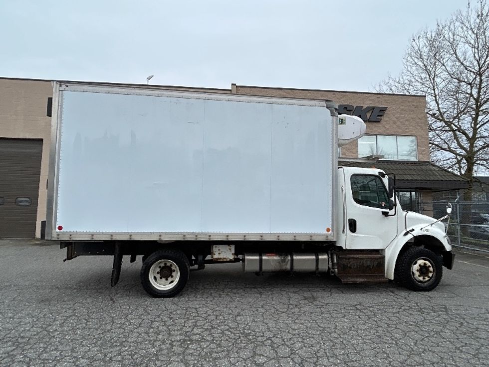 Refrigerated Truck-Light and Medium Duty Trucks-Freightliner-2018-M2-Surrey-BC-225,177\n\t\tkm-$ 60,500 - Image 15