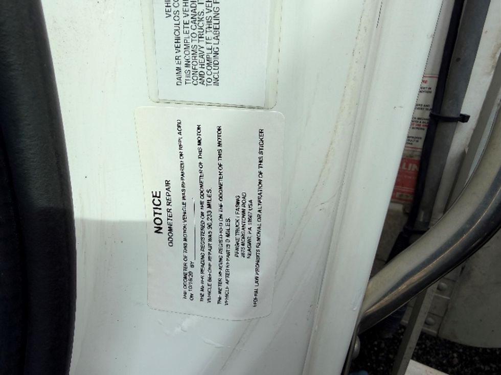 Refrigerated Truck-Light and Medium Duty Trucks-Freightliner-2018-M2-Surrey-BC-225,177\n\t\tkm-$ 60,500 - Image 25