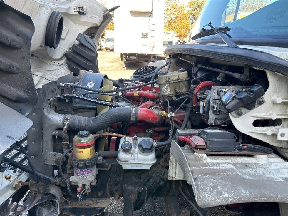 Refrigerated Truck-Light and Medium Duty Trucks-Freightliner-2018-M2-Surrey-BC-367,410\n\t\tkm-$ 47,250 - Image 23