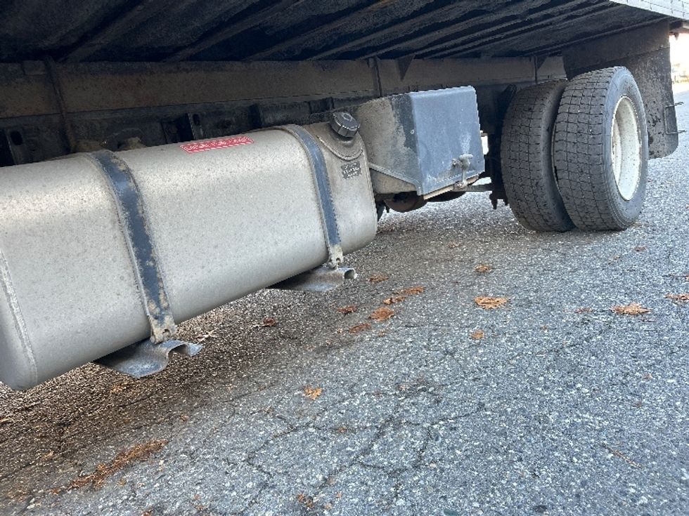 Refrigerated Truck-Light and Medium Duty Trucks-Freightliner-2018-M2-Surrey-BC-367,410\n\t\tkm-$ 47,250 - Image 5