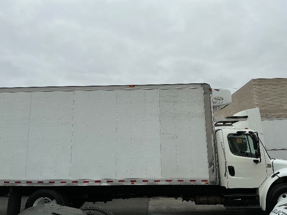 Refrigerated Truck-Light and Medium Duty Trucks-Freightliner-2018-M2-Torrance-CA-111,559\n\t\tmiles-$ 53,250 - Image 15