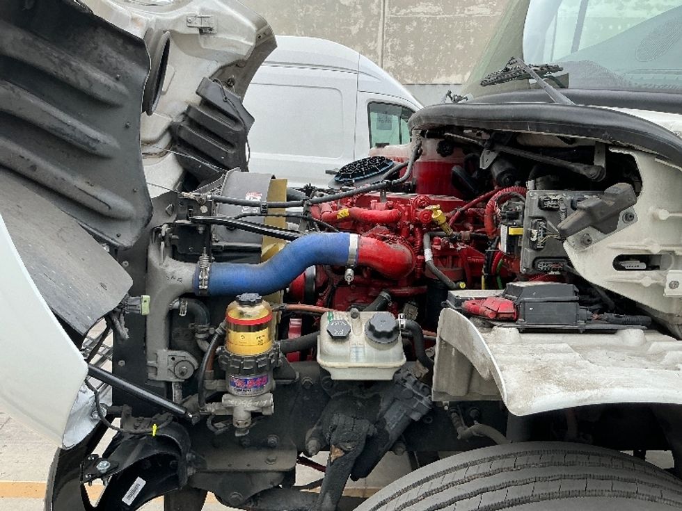 Refrigerated Truck-Light and Medium Duty Trucks-Freightliner-2018-M2-Torrance-CA-111,559\n\t\tmiles-$ 53,250 - Image 24