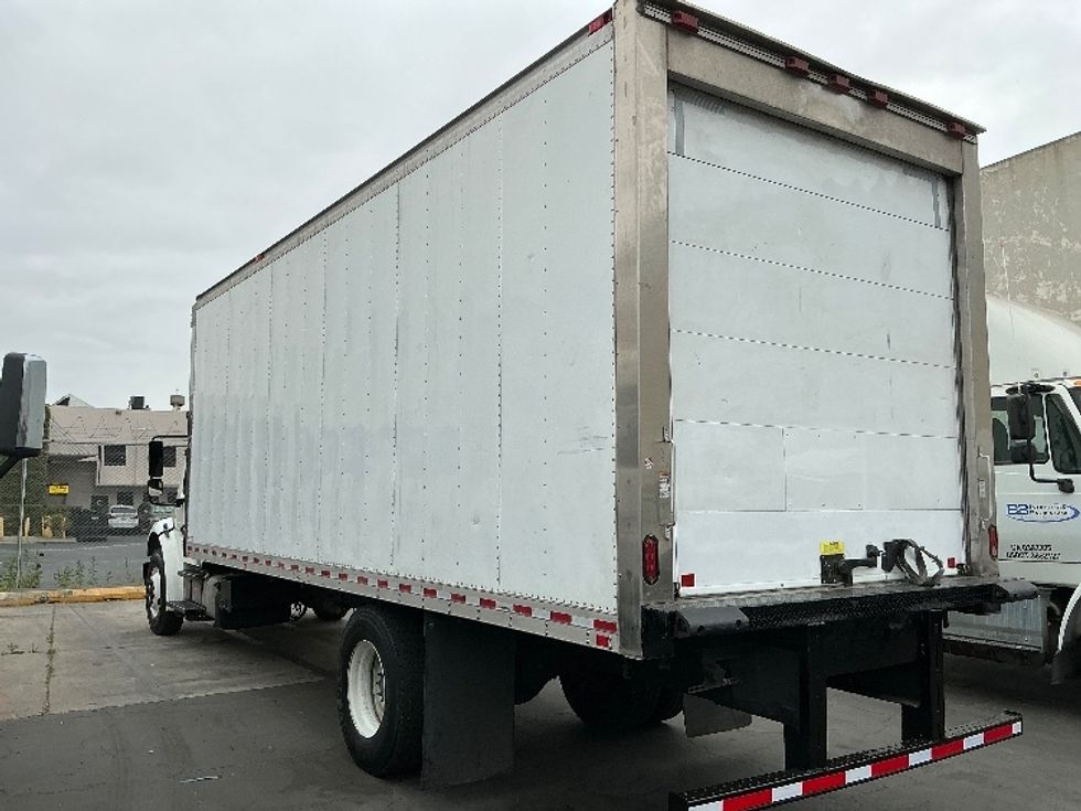 Refrigerated Truck-Light and Medium Duty Trucks-Freightliner-2018-M2-Torrance-CA-111,559\n\t\tmiles-$ 53,250 - Image 6