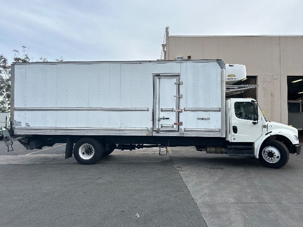 Refrigerated Truck-Light and Medium Duty Trucks-Freightliner-2018-M2-Torrance-CA-121,349\n\t\tmiles-$ 58,750 - Image 15