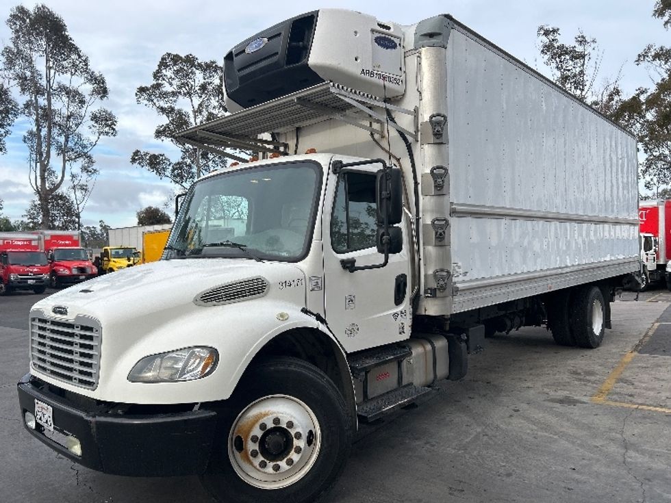 Refrigerated Truck-Light and Medium Duty Trucks-Freightliner-2018-M2-Torrance-CA-121,349\n\t\tmiles-$ 58,750 - Image 3