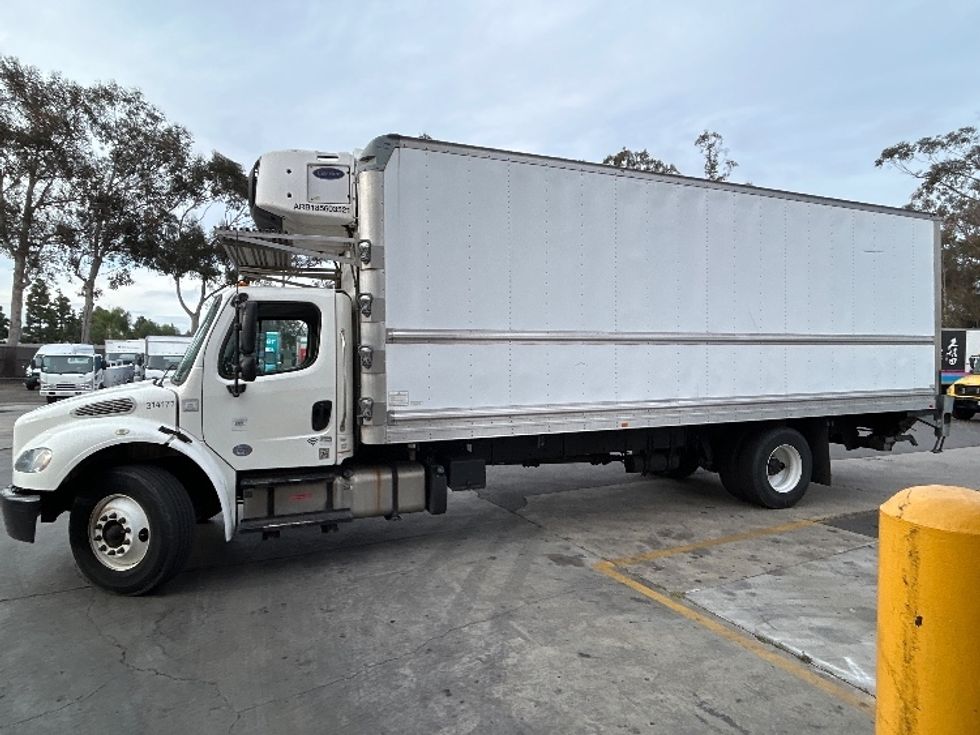 Refrigerated Truck-Light and Medium Duty Trucks-Freightliner-2018-M2-Torrance-CA-121,349\n\t\tmiles-$ 58,750 - Image 4