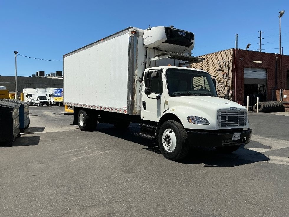Refrigerated Truck-Light and Medium Duty Trucks-Freightliner-2018-M2-Torrance-CA-131,083\n\t\tmiles-$ 48,500 - Image 1