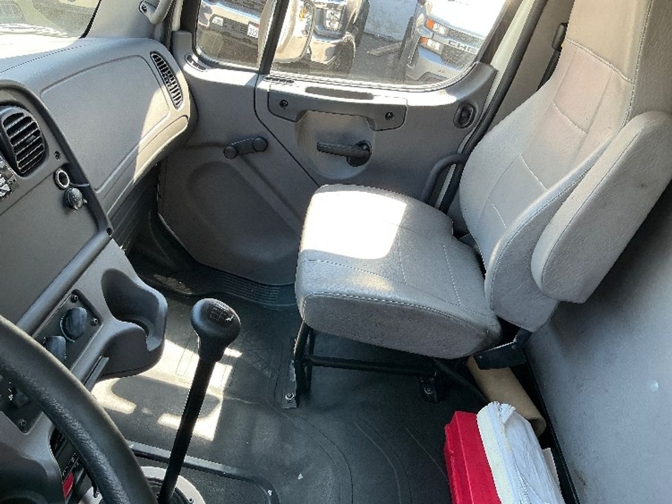 Refrigerated Truck-Light and Medium Duty Trucks-Freightliner-2018-M2-Torrance-CA-131,083\n\t\tmiles-$ 48,500 - Image 19