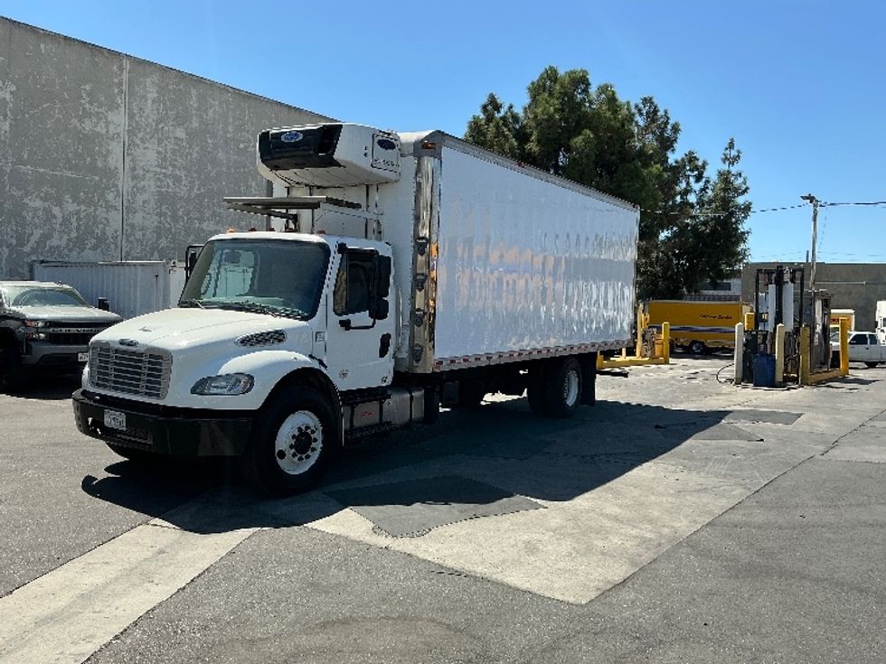 Refrigerated Truck-Light and Medium Duty Trucks-Freightliner-2018-M2-Torrance-CA-131,083\n\t\tmiles-$ 48,500 - Image 3