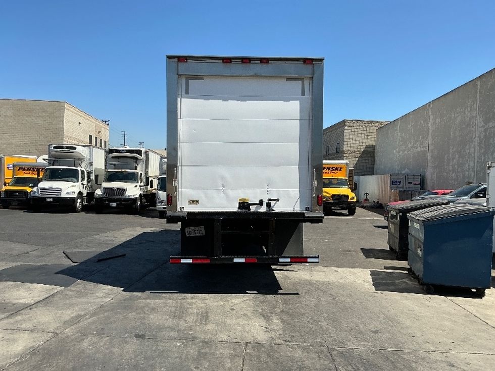 Refrigerated Truck-Light and Medium Duty Trucks-Freightliner-2018-M2-Torrance-CA-131,083\n\t\tmiles-$ 48,500 - Image 7
