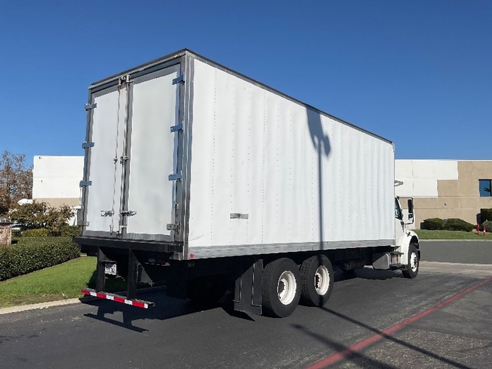 Refrigerated Truck-Light and Medium Duty Trucks-Freightliner-2018-M2-Torrance-CA-60,895\n\t\tmiles-$ 73,750 - Image 13