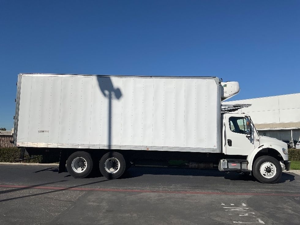 Refrigerated Truck-Light and Medium Duty Trucks-Freightliner-2018-M2-Torrance-CA-60,895\n\t\tmiles-$ 73,750 - Image 15