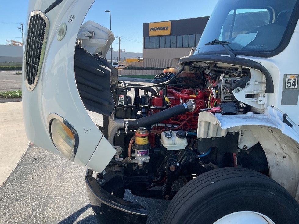 Refrigerated Truck-Light and Medium Duty Trucks-Freightliner-2018-M2-Torrance-CA-60,895\n\t\tmiles-$ 73,750 - Image 24