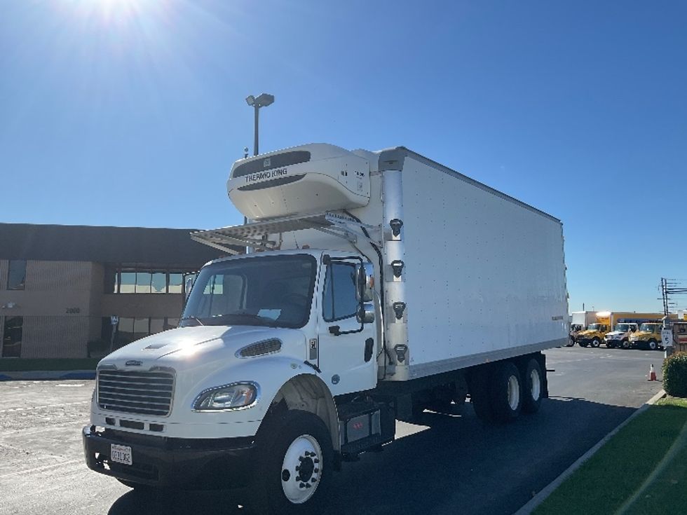 Refrigerated Truck-Light and Medium Duty Trucks-Freightliner-2018-M2-Torrance-CA-60,895\n\t\tmiles-$ 73,750 - Image 3