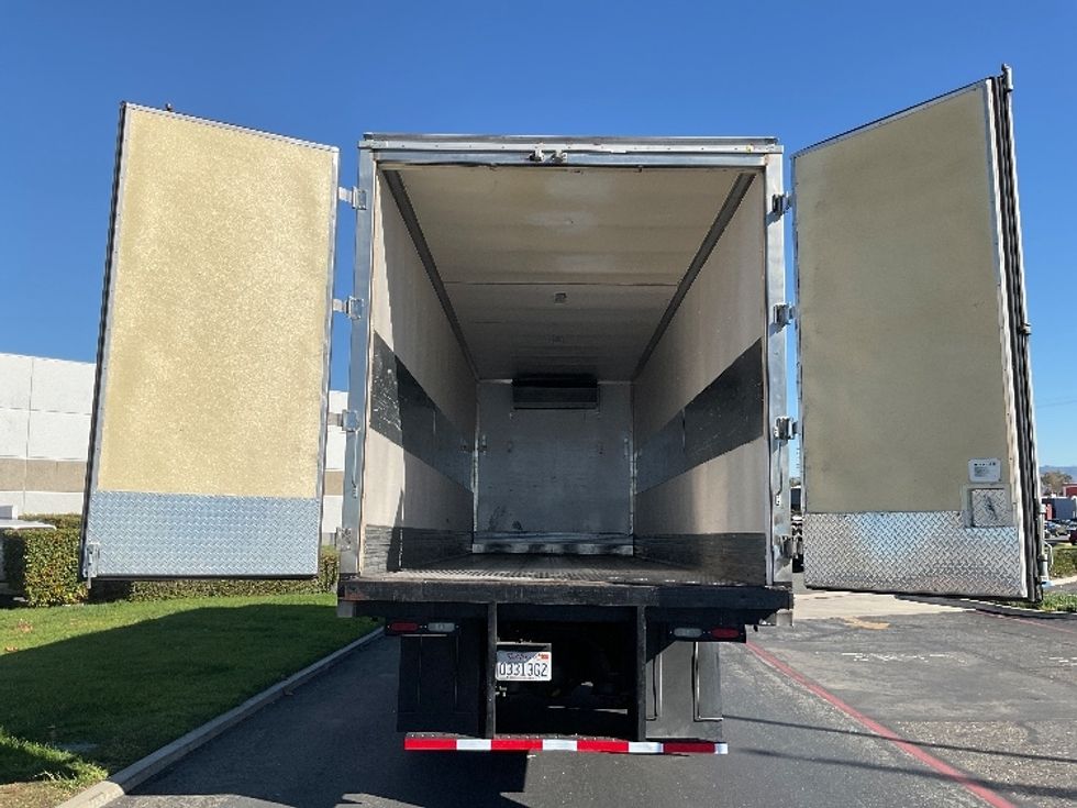 Refrigerated Truck-Light and Medium Duty Trucks-Freightliner-2018-M2-Torrance-CA-60,895\n\t\tmiles-$ 73,750 - Image 9