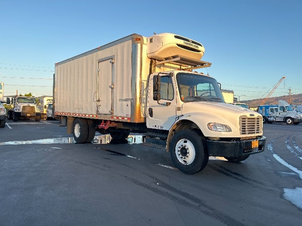 Refrigerated Truck-Light and Medium Duty Trucks-Freightliner-2018-M2-Torrance-CA-77,324\n\t\tmiles-$ 51,250 - Image 1