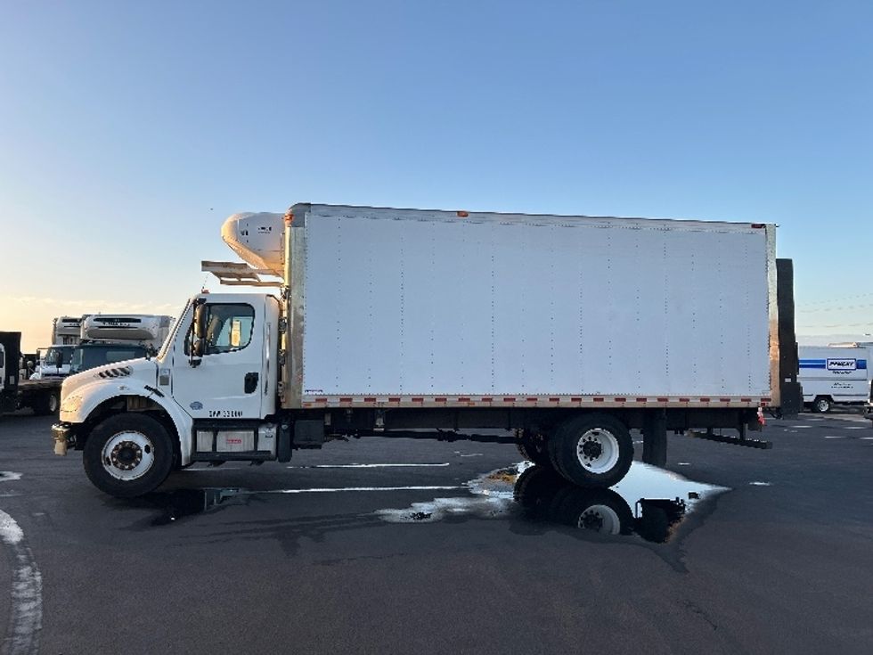 Refrigerated Truck-Light and Medium Duty Trucks-Freightliner-2018-M2-Torrance-CA-77,324\n\t\tmiles-$ 51,250 - Image 4
