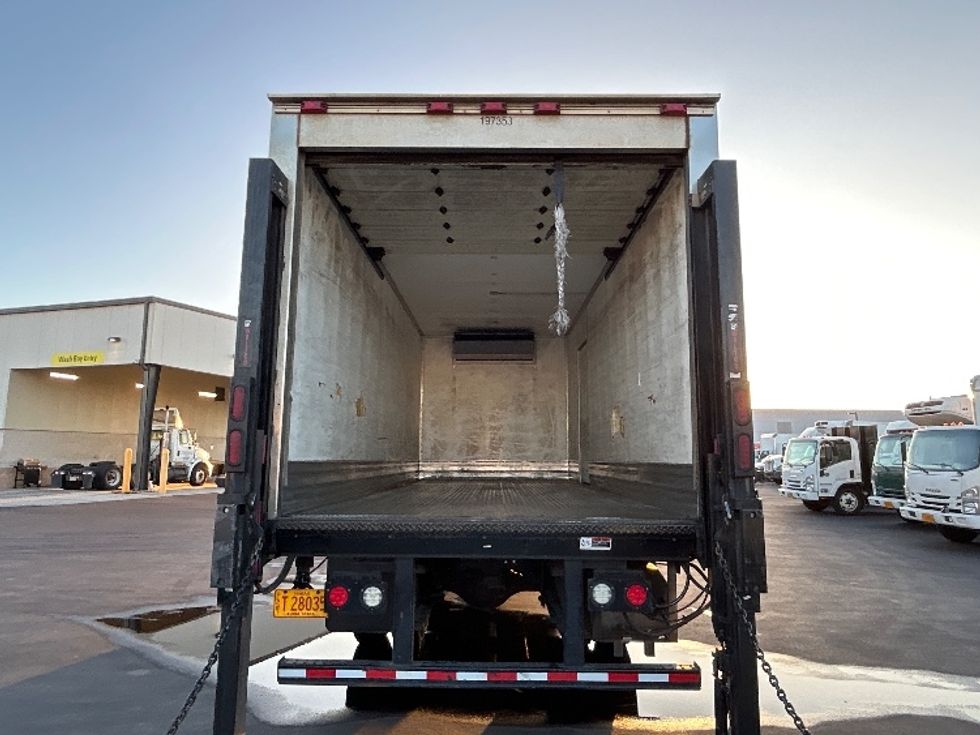 Refrigerated Truck-Light and Medium Duty Trucks-Freightliner-2018-M2-Torrance-CA-77,324\n\t\tmiles-$ 51,250 - Image 8