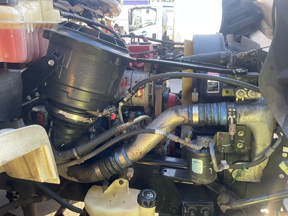 Refrigerated Truck-Light and Medium Duty Trucks-Freightliner-2018-M2-Torrance-CA-80,715\n\t\tmiles-$ 53,750 - Image 23