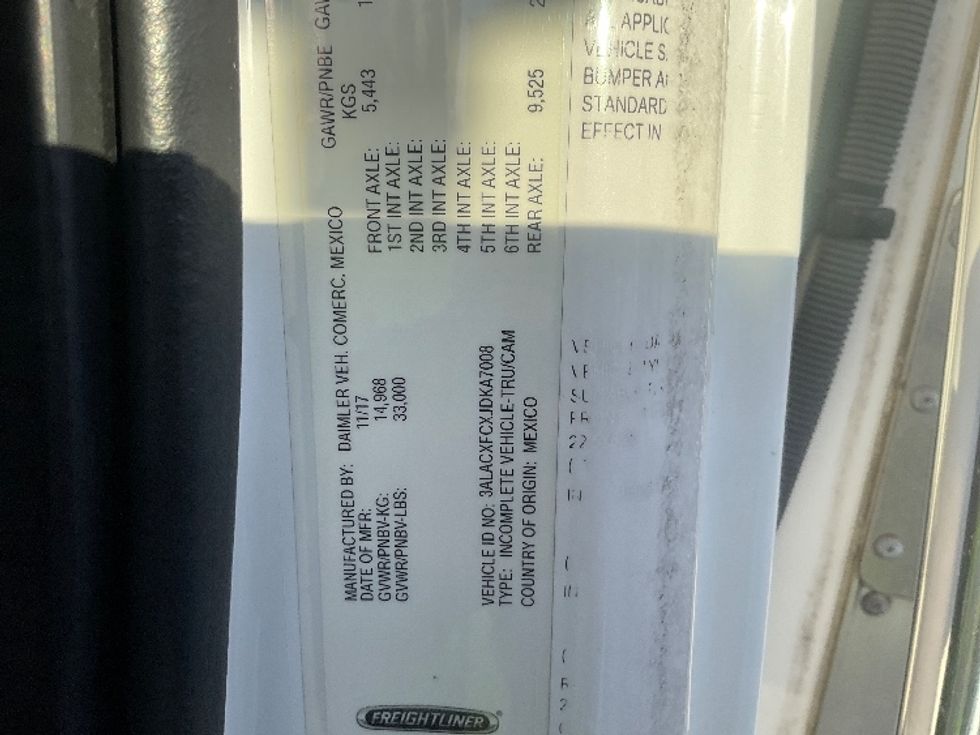 Refrigerated Truck-Light and Medium Duty Trucks-Freightliner-2018-M2-Torrance-CA-80,715\n\t\tmiles-$ 53,750 - Image 25