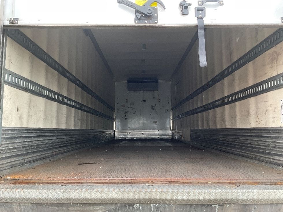 Refrigerated Truck-Light and Medium Duty Trucks-Freightliner-2018-M2-Torrance-CA-80,715\n\t\tmiles-$ 53,750 - Image 8