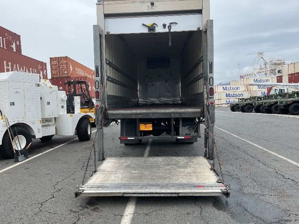 Refrigerated Truck-Light and Medium Duty Trucks-Freightliner-2018-M2-Torrance-CA-80,715\n\t\tmiles-$ 53,750 - Image 9