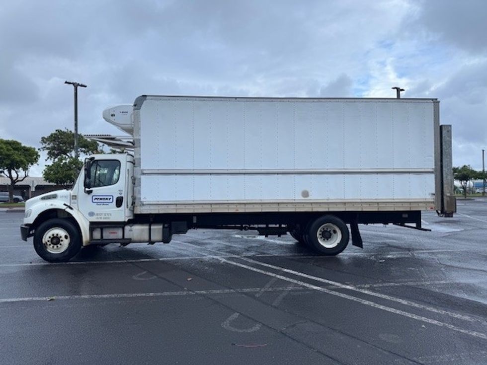Refrigerated Truck-Light and Medium Duty Trucks-Freightliner-2018-M2-Torrance-CA-99,555\n\t\tmiles-$ 53,250 - Image 4
