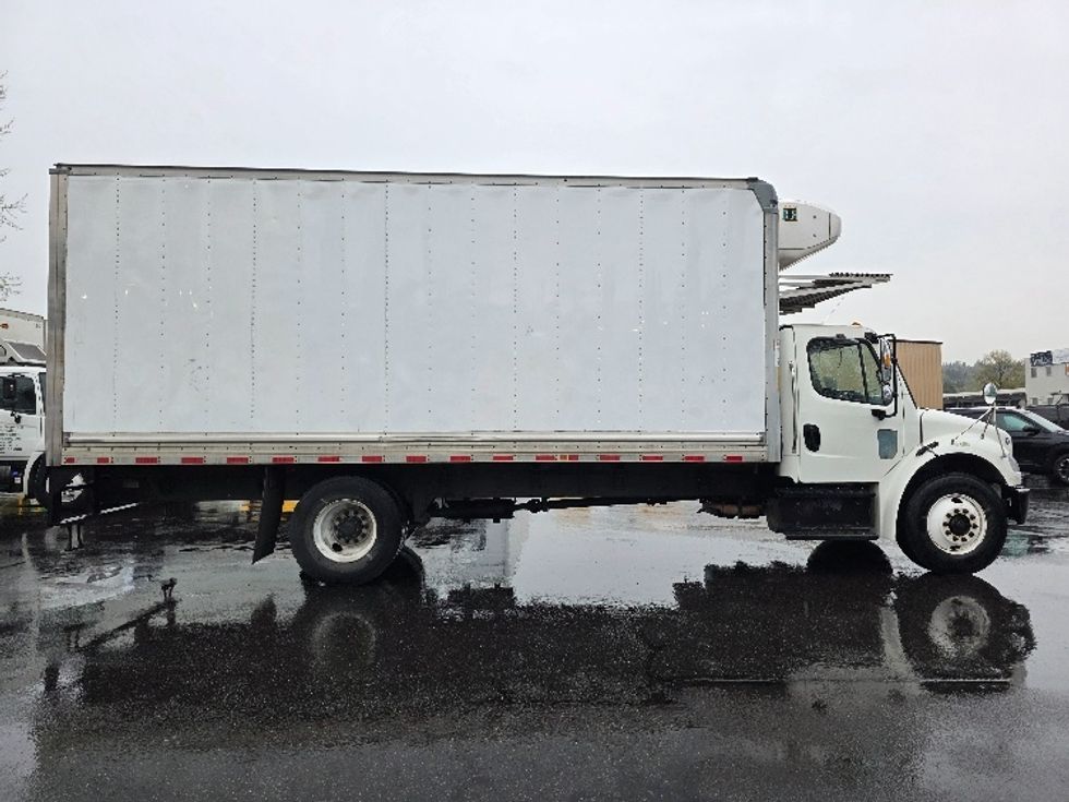 Refrigerated Truck-Light and Medium Duty Trucks-Freightliner-2018-M2-Tukwila-WA-198,101\n\t\tmiles-$ 50,000 - Image 15