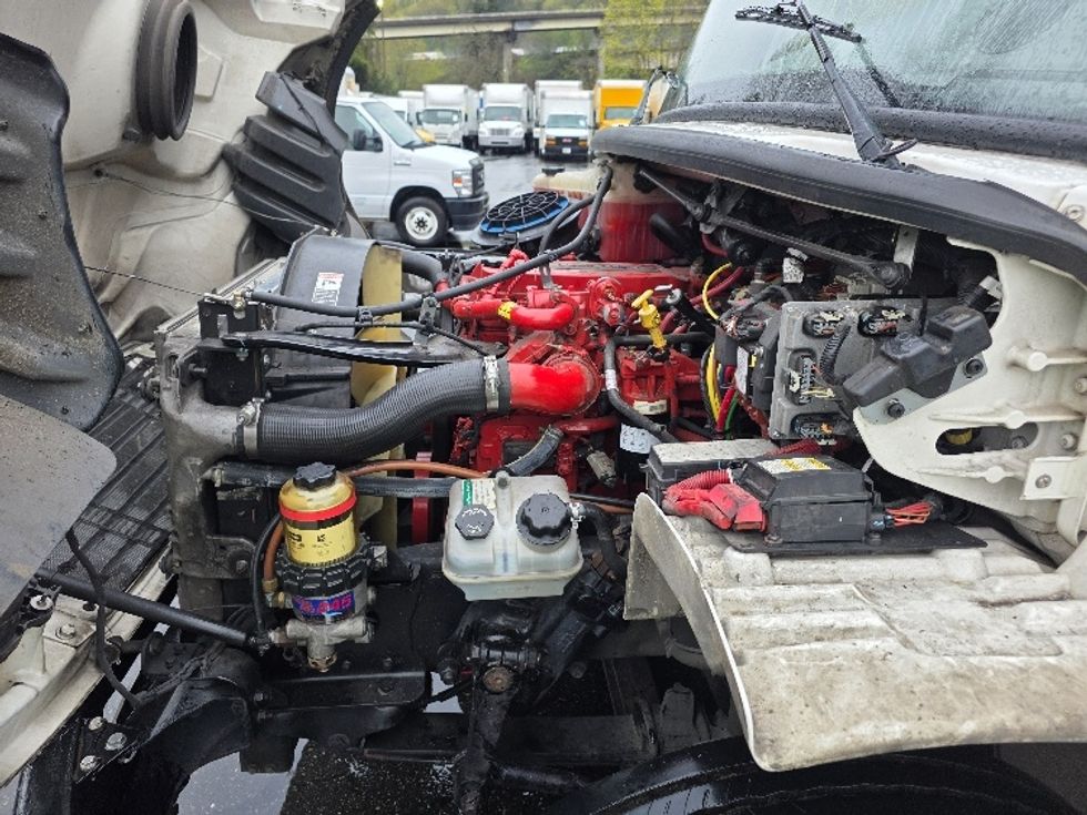 Refrigerated Truck-Light and Medium Duty Trucks-Freightliner-2018-M2-Tukwila-WA-198,101\n\t\tmiles-$ 50,000 - Image 24