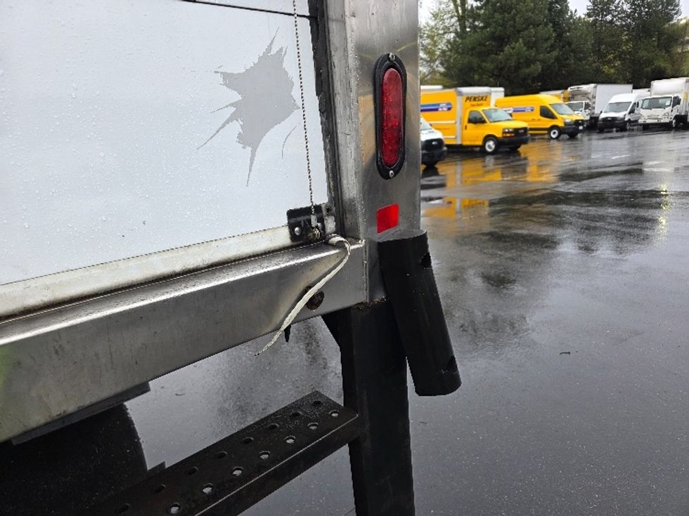 Refrigerated Truck-Light and Medium Duty Trucks-Freightliner-2018-M2-Tukwila-WA-198,101\n\t\tmiles-$ 50,000 - Image 29