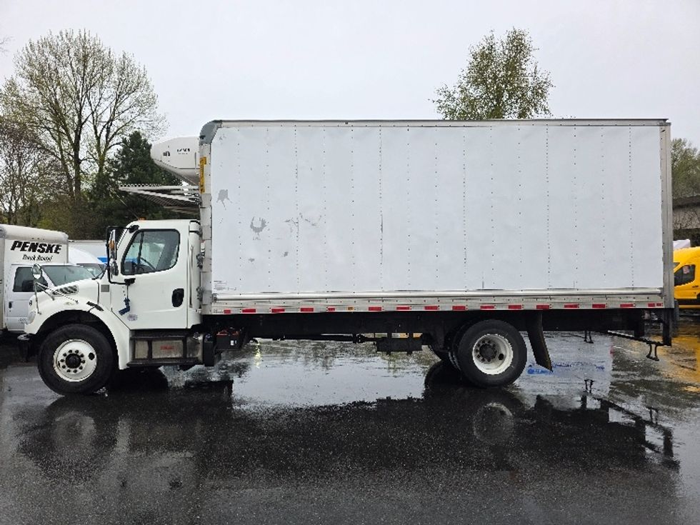 Refrigerated Truck-Light and Medium Duty Trucks-Freightliner-2018-M2-Tukwila-WA-198,101\n\t\tmiles-$ 50,000 - Image 4