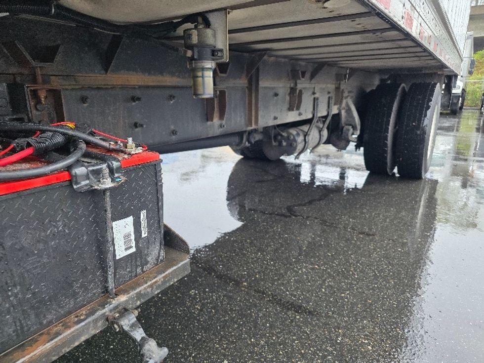 Refrigerated Truck-Light and Medium Duty Trucks-Freightliner-2018-M2-Tukwila-WA-198,101\n\t\tmiles-$ 50,000 - Image 5