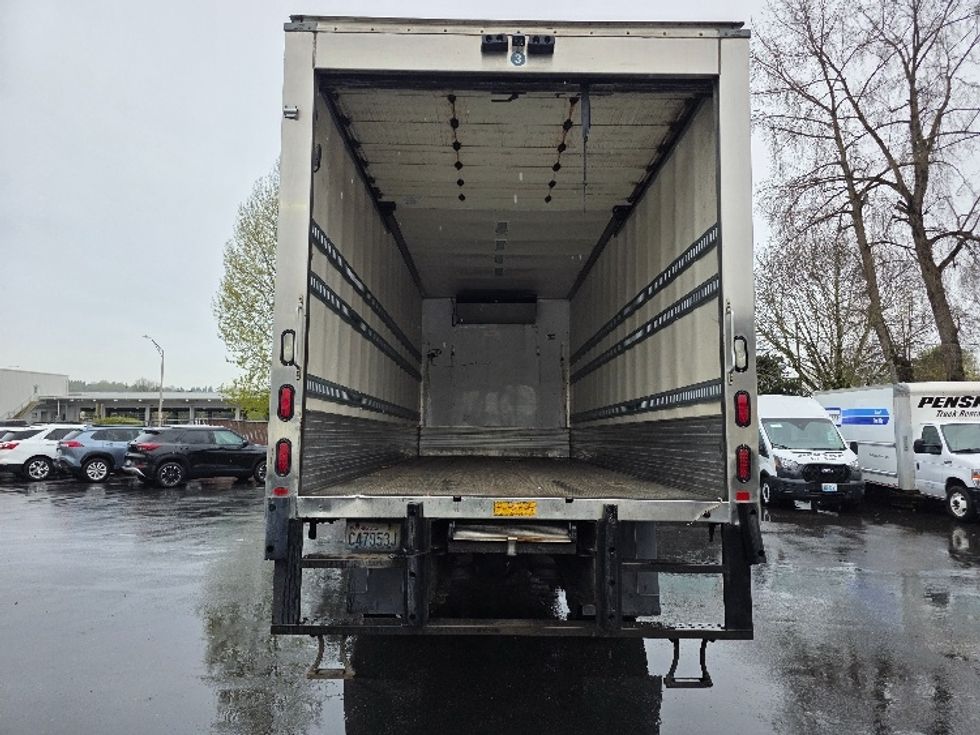 Refrigerated Truck-Light and Medium Duty Trucks-Freightliner-2018-M2-Tukwila-WA-198,101\n\t\tmiles-$ 50,000 - Image 8