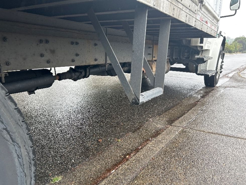 Refrigerated Truck-Light and Medium Duty Trucks-Freightliner-2018-M2-Tukwila-WA-217,118\n\t\tmiles-$ 42,000 - Image 14