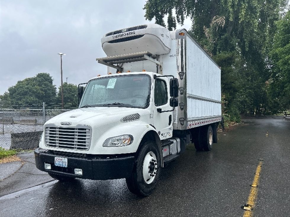 Refrigerated Truck-Light and Medium Duty Trucks-Freightliner-2018-M2-Tukwila-WA-217,118\n\t\tmiles-$ 42,000 - Image 3