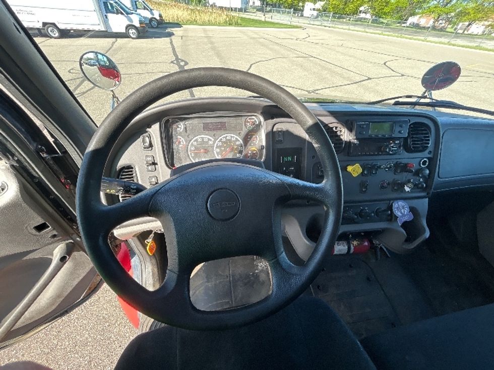 Refrigerated Truck-Light and Medium Duty Trucks-Freightliner-2018-M2-Warren-MI-208,088\n\t\tmiles-$ 49,500 - Image 18