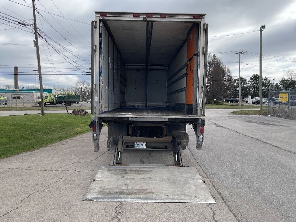 Refrigerated Truck-Light and Medium Duty Trucks-Freightliner-2018-M2-Warren-MI-272,870\n\t\tmiles-$ 37,750 - Image 9
