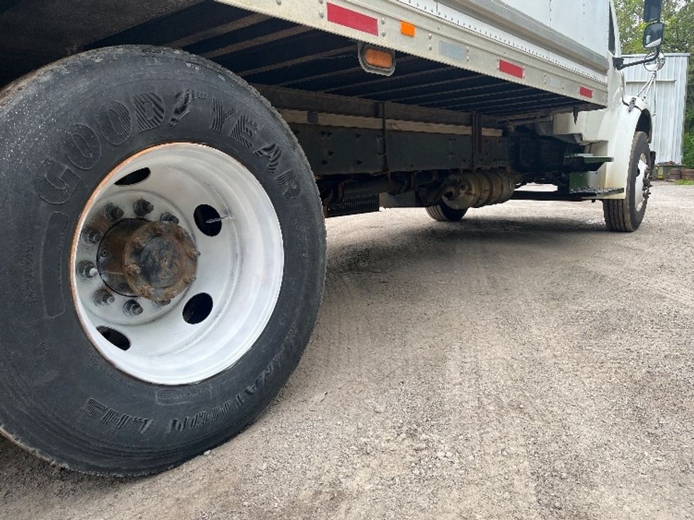 Refrigerated Truck-Light and Medium Duty Trucks-Freightliner-2018-M2-West Mifflin-PA-280,307\n\t\tmiles-$ 29,000 - Image 12