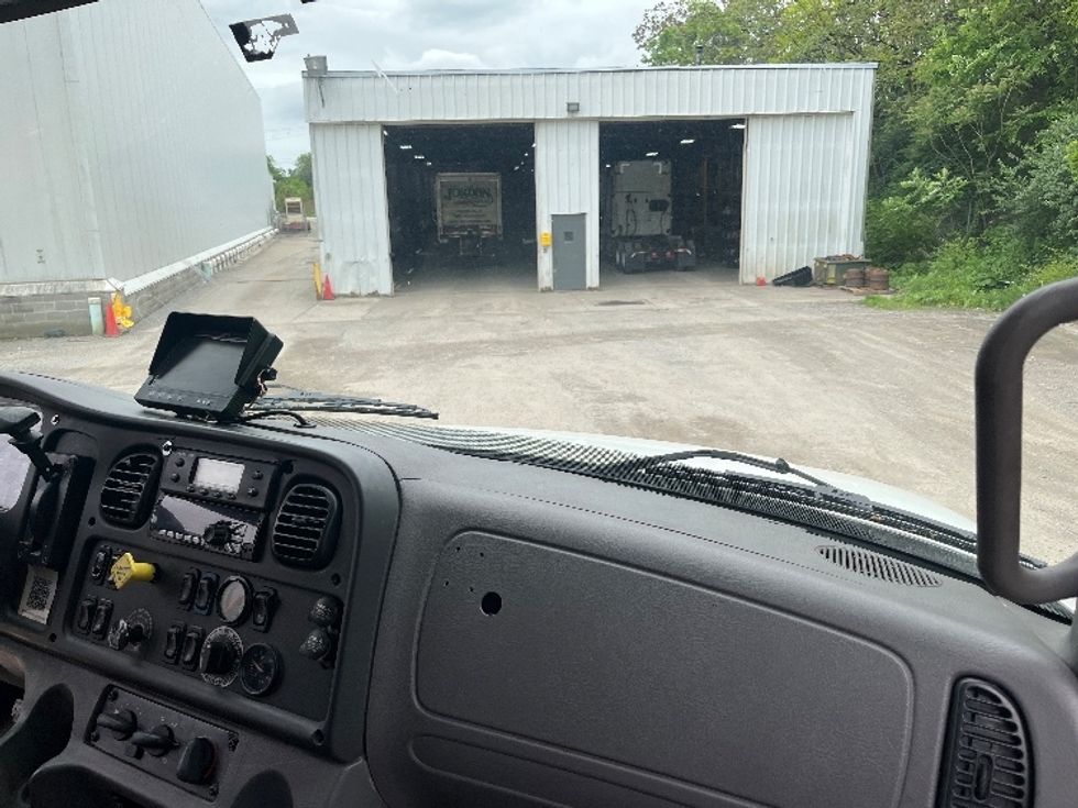 Refrigerated Truck-Light and Medium Duty Trucks-Freightliner-2018-M2-West Mifflin-PA-280,307\n\t\tmiles-$ 29,000 - Image 19