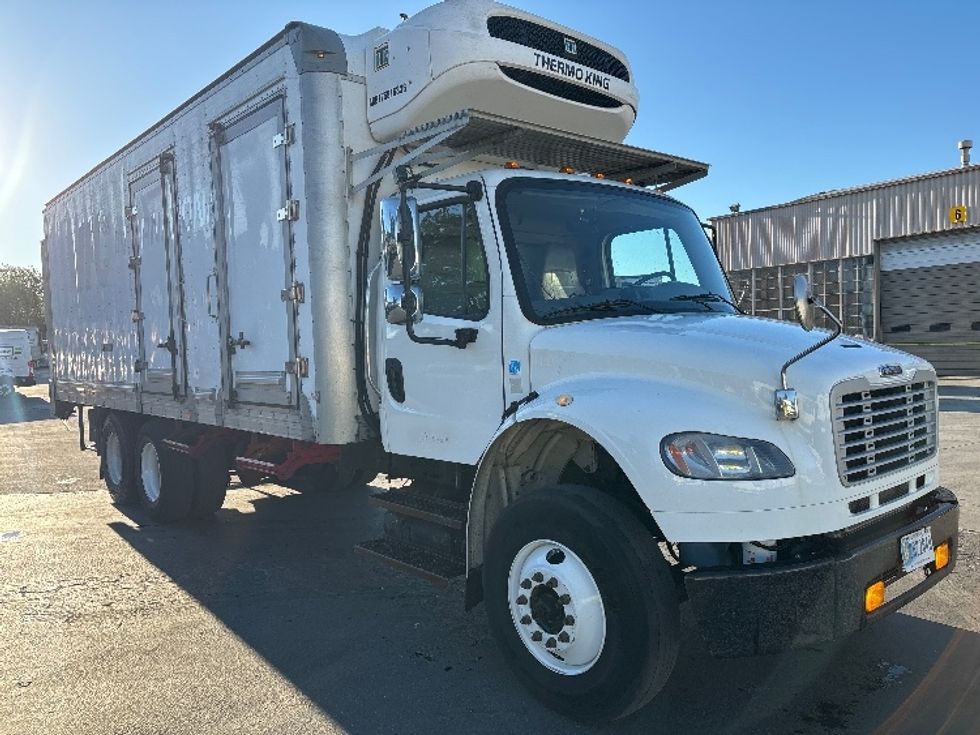 Refrigerated Truck-Light and Medium Duty Trucks-Freightliner-2018-M2-West Sacramento-CA-240,085\n\t\tmiles-$ 54,250 - Image 1