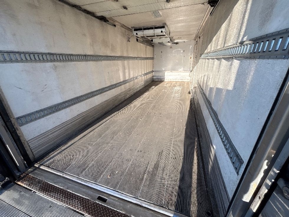 Refrigerated Truck-Light and Medium Duty Trucks-Freightliner-2018-M2-West Sacramento-CA-240,085\n\t\tmiles-$ 54,250 - Image 11