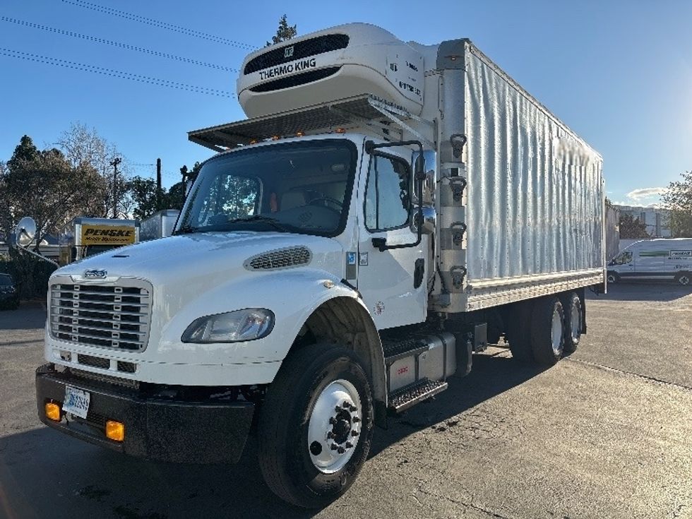 Refrigerated Truck-Light and Medium Duty Trucks-Freightliner-2018-M2-West Sacramento-CA-240,085\n\t\tmiles-$ 54,250 - Image 3