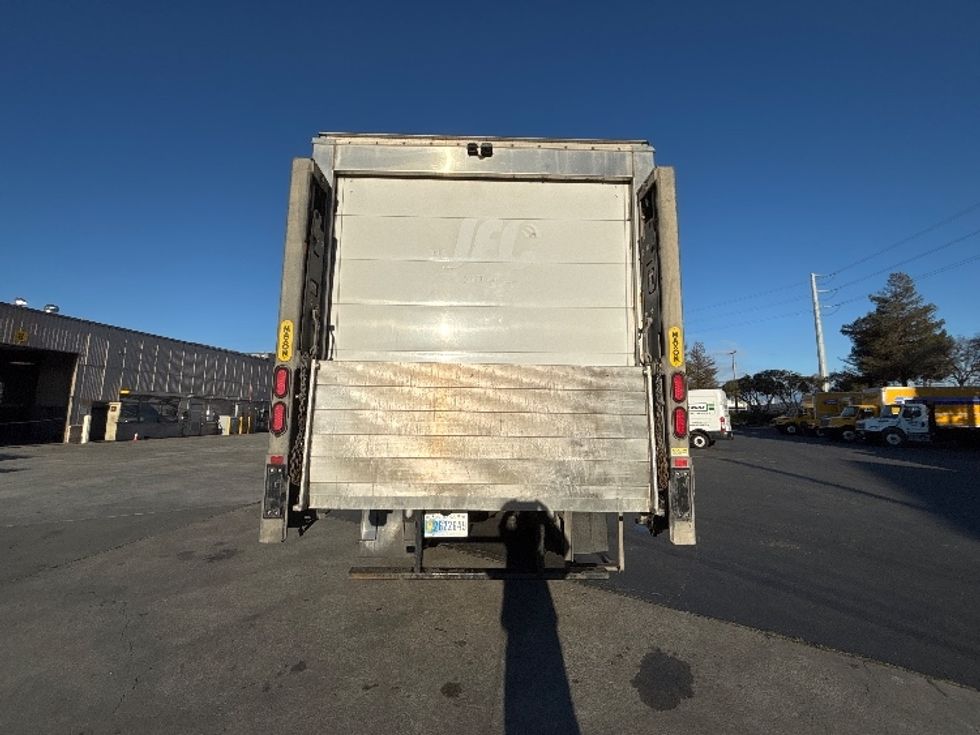 Refrigerated Truck-Light and Medium Duty Trucks-Freightliner-2018-M2-West Sacramento-CA-240,085\n\t\tmiles-$ 54,250 - Image 7