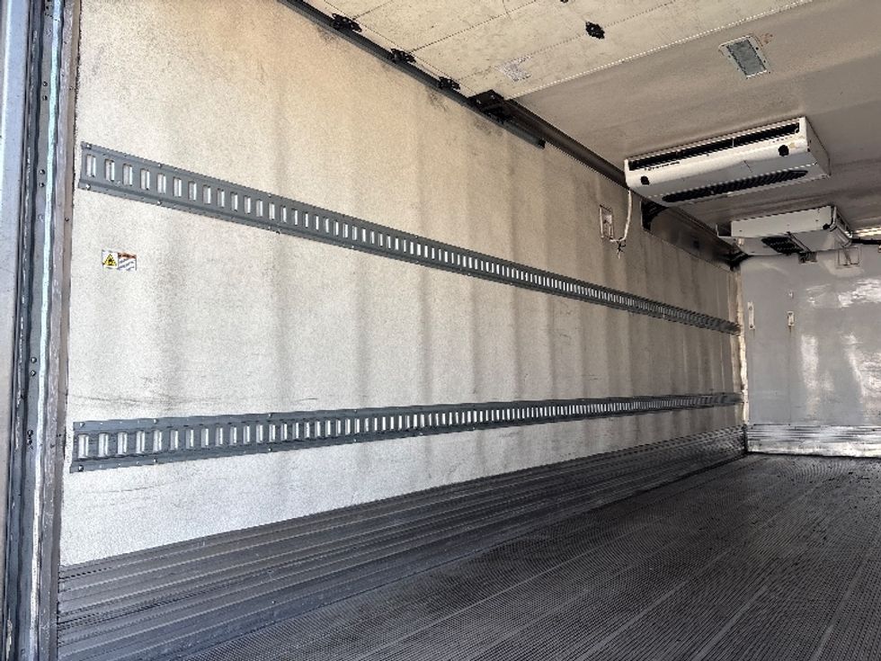 Refrigerated Truck-Light and Medium Duty Trucks-Freightliner-2018-M2-West Sacramento-CA-249,613\n\t\tmiles-$ 55,000 - Image 10