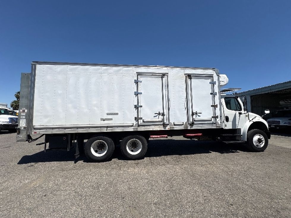 Refrigerated Truck-Light and Medium Duty Trucks-Freightliner-2018-M2-West Sacramento-CA-249,613\n\t\tmiles-$ 55,000 - Image 12