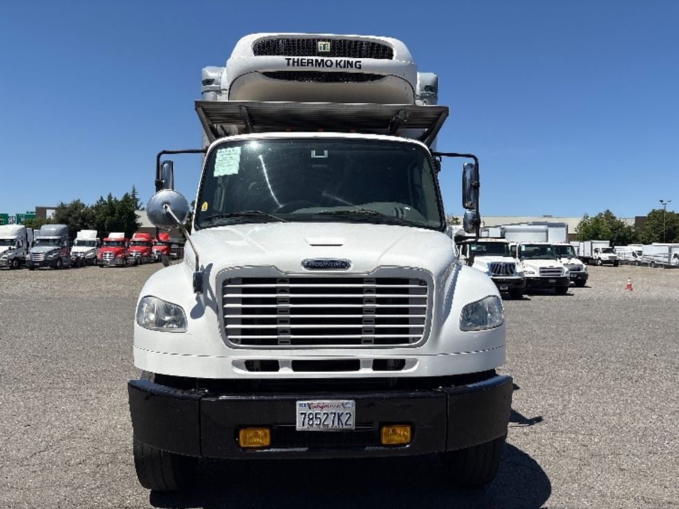 Refrigerated Truck-Light and Medium Duty Trucks-Freightliner-2018-M2-West Sacramento-CA-249,613\n\t\tmiles-$ 55,000 - Image 2