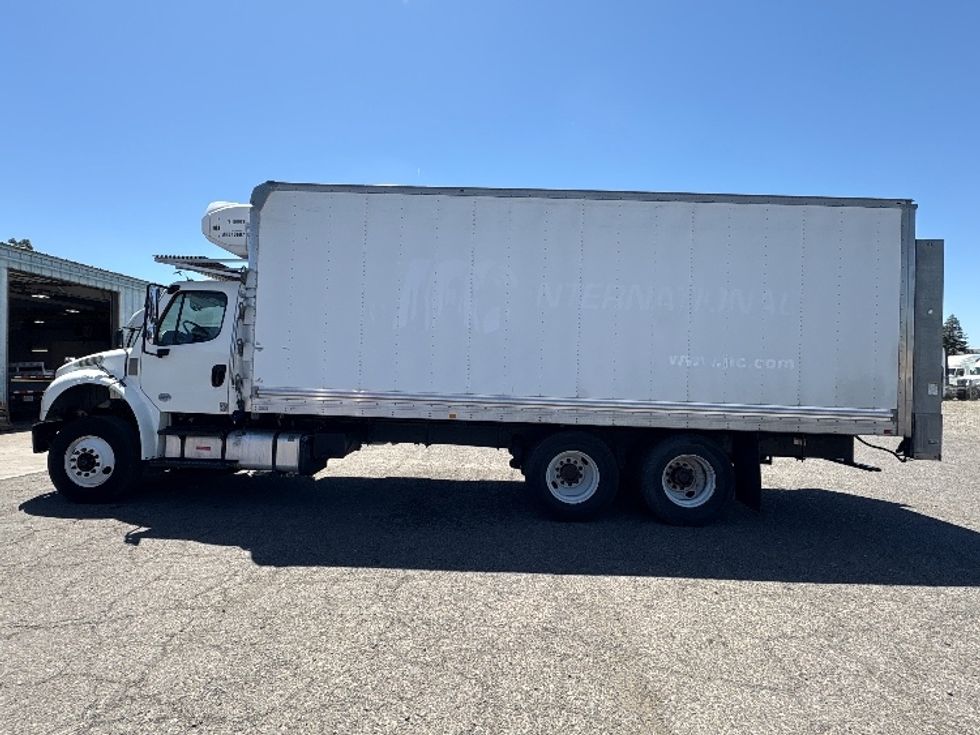 Refrigerated Truck-Light and Medium Duty Trucks-Freightliner-2018-M2-West Sacramento-CA-249,613\n\t\tmiles-$ 55,000 - Image 4